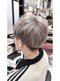 プラチナミルクティベージュ/伏見/醍醐/ショート/20代/30代/