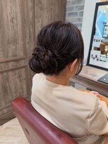 キュート Cute 大人のお呼ばれヘアセット