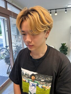 キートス 高知店(kiitos) ［ナチュラルなメンズセンターパート］