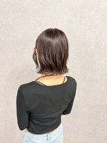 フランチェスカドットボブ(francesca.bob)&nbsp;外ハネボブ×グレージュ【渡辺俊弥】梅田