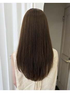 ヘアーアイスカルテット(HAIR ICI QUARTET) オリーブカラーロング×レイヤーカット