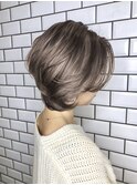 光に透けるアッシュブラウンピンクアッシュベージュ♪