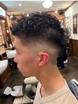 ヒロギンザバーバーショップ 新宿店(HIRO GINZA BARBER SHOP) フェードスタイル