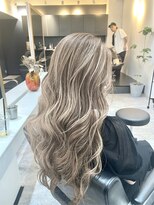 ブレンド 渋谷(BLend)&nbsp;ハイライトカラーマチルダボブインナーグレージュ前髪