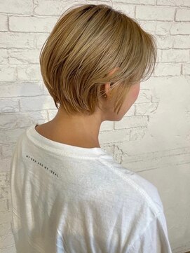 マフェ(mahae) ハイトーン×ショートボブ