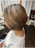 大人可愛い20代30代40代黒髪前下がりショートボブ丸みショート