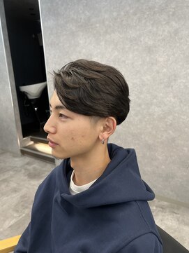 メンズサロン キング 梅田店(Men’s salon K!ng) フェザーパーマ/波巻きパーマ/ツイストスパイラル/メンズカット