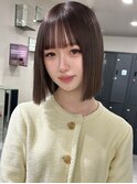 14689オリーブグレージュ暗髪グレーアッシュ切りっぱなしボブ