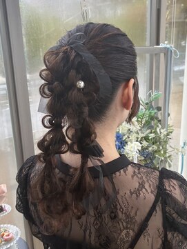 ヘアセット専門サロン by OKINAWA WATABE WEDDING 那覇店 ツイン編みおろし