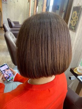 ビーチェ 小岩(Bice) 洗練された大人ボブスタイル/艶感/ショート/ブラウン