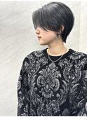 黒髪ハンサムショート