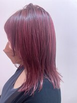 ルーム シンサイバシ(room shinsaibashi)&nbsp;光に透ける、美しいボルドーカラー