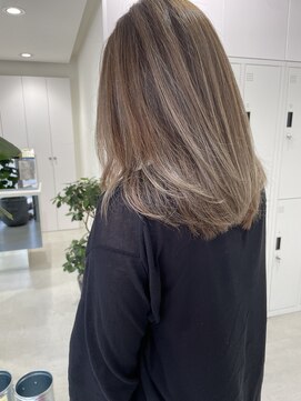 ノーム(NORME) 20代30代40代/白髪ぼかしハイライト