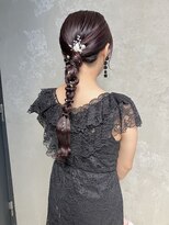 コトナ(kotona)&nbsp;【編み下ろしヘアアレンジ】ヘアセットツインテールリボンヘア