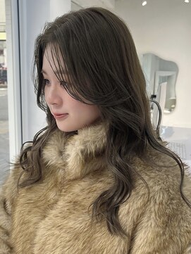 シーン(scene) 【Kurumi】最大級に盛れる♪透明感Olive beige