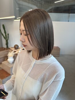 ヒンク(the hinc)の写真/大人女子の「なりたい」を叶える！おしゃれなファーストグレイカラー体験◎