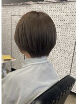 アコロン 武蔵小杉(acoron.) シルエットで魅せるアッシュショート 武蔵小杉