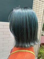 メリップ(MeLiP)&nbsp;切りっぱなしボブ×グリーンカラー