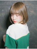 ショートでもナチュラルストレートに