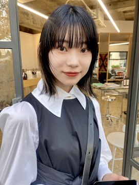 ユー(yew) インナーカラー×ボブウルフ