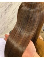 カミケンパセオ(kamiken.paseo)&nbsp;清潔感UP！上品大人うるツヤストレート【カミケンパセオ】