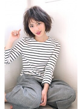 フローラ(FLORA) 無造作ショートボブ