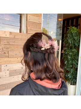 サムデイルクス(SOMEDAY Lx) ハーフアップ