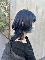 シーン(seen)&nbsp;ブルーブラックロングウルフカットレイヤーカット美髪イメチェン