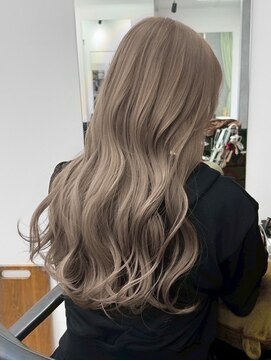 エンネ 新宿(enne) グレージュカラー/髪質改善/ブリーチ/小顔/くすみベージュ/新宿