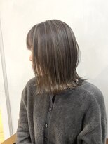 マスカリ(muscali)&nbsp;グレージュ/デザインカラー/ハイライトカラー30代40代髪型i26