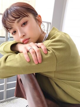 リタ(Lita) fashion.makeに合わせやすいタイトアレンジ☆