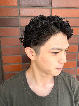 銀座マツナガ 神田店 メンズ無造作フェード束感ツイストスパイラルショートストリート