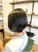 ショートボブ