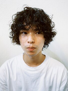 キュー(Cue_) グランジカーリーパーマのウルフスタイル　2 【影山】