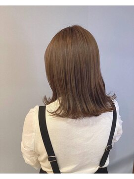 ブロッサム ひばりヶ丘(Blossom) 大人可愛い大人美人ふんわりカール小顔カットショコラアッシュ