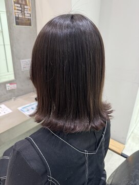 ビブ(VIV) 肩上切りっぱなしボブ×透明感ラベンダーブラウン