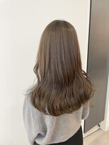 20代30代40代ブリーチなしオリーブベージュくびれミディ担当yuki