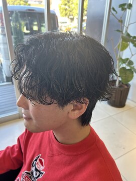 フォルテ 草薙店 波巻きパーマ センターパート