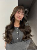 嫌な赤みを消して透明感抜群なオリーブグレージュ