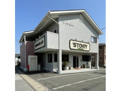 ストーリー(STORY)の写真