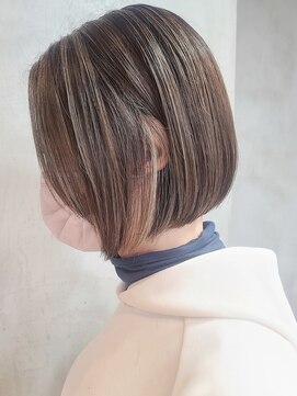 ソワネ 表参道(soigne) 表参道白髪ぼかしハイライトミディアムボブショートボブ40代50代