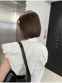 オリーブベージュ×艶ボブストレート