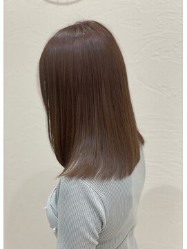 エフヘア レヴェリー(Fhair reverie) セミロングワンレングス+シルバーアッシュ