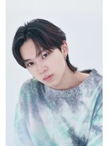 アズ ワン(AS ONE)&nbsp;韓国ヘアコンマバング韓国マッシュセンターパートフェザーパーマ