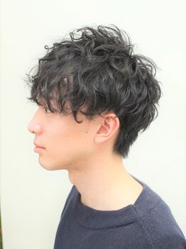 男性スタイリスト在籍◎通いやすい雰囲気と高い技術力が自慢のGreens☆[メンズ限定!カット+眉カット\4400]