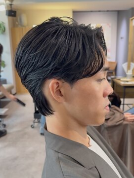 ノラ ギンザ(NORA GINZA) メンズヘアフェザーパーマニュアンスパーマ毛流れセンターパート