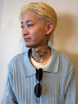 ブロック ジャポン(bloc japon) タイトにまとめたブロンドショート