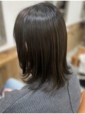 オリーブベージュ