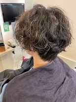 アートキューブイシザキ 縦落ちスパイラルパーマ