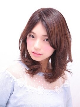 エマージュ 川崎(Emerge) やわらかいカールが生み出すニュアンスゆる髪